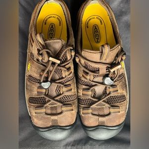 KEEN Utility Men's Flint Low Steel Toe Work Shoe 9D